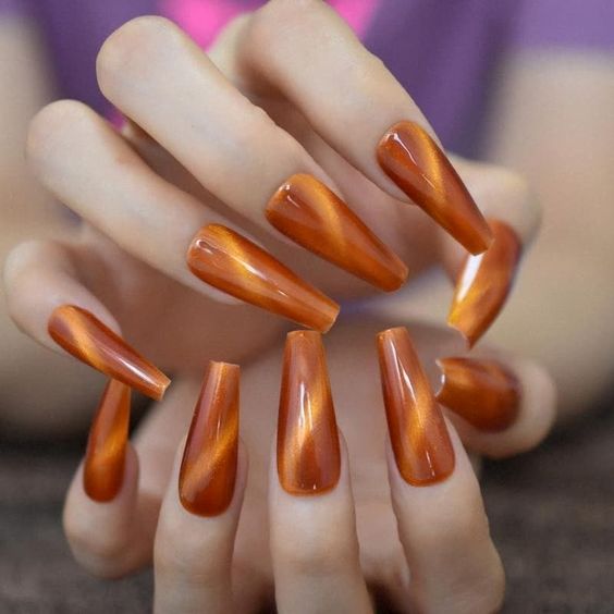 Top 15+ mẫu nail màu cam cháy đẹp, sang chảnh và cá tính