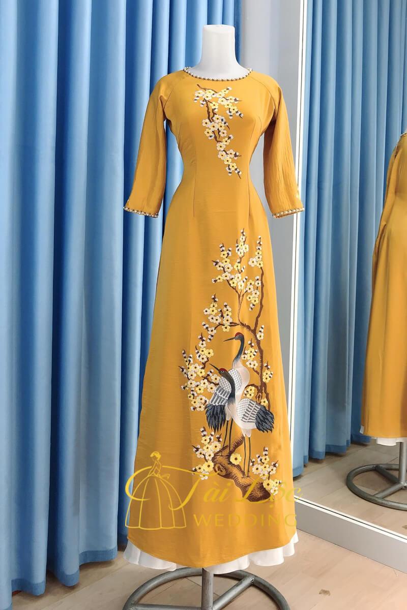 Hơn 100 mẫu áo dài mẹ cô dâu thanh lịch sánh vai nàng thơ